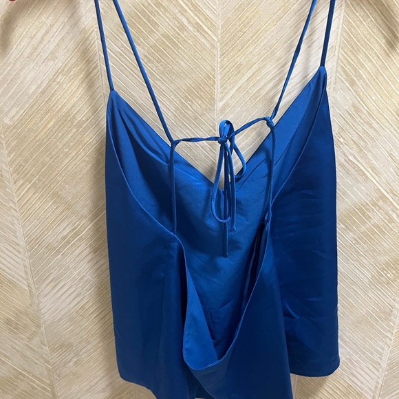 Super down tank, size medium, never worn - Picture 2 of 3